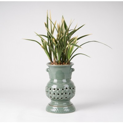 계절동양난 무늬종 청자투각분(도나랑)