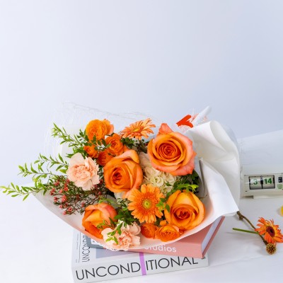 켈리스핑거10종타르트케이크와 꽃다발