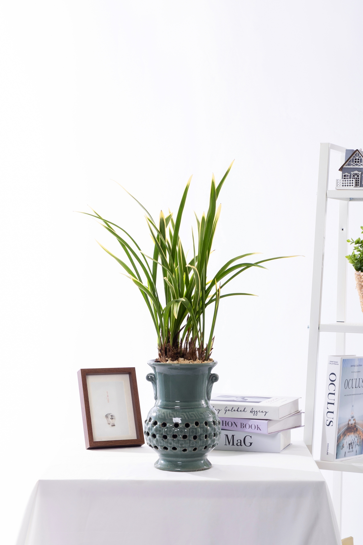 금기 청자투각분