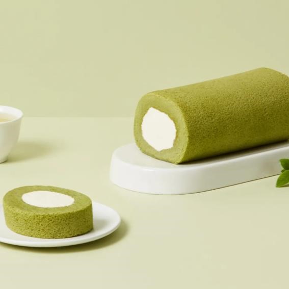 핑크로그와 오설록 그린티 롤케익