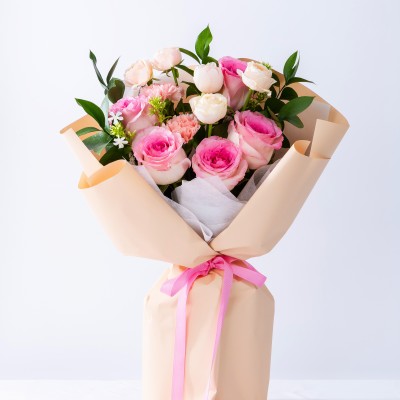 핑크로그와 오설록 그린티 롤케익